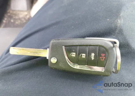 2020 Toyota Corolla Le from USA, damaged, VIN 5YFEPRAE4LP093650